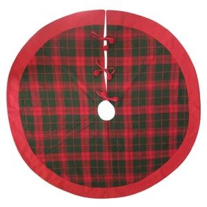 Place & Time Christmas 48in Round Tree Skirt - Green & Red Plaid